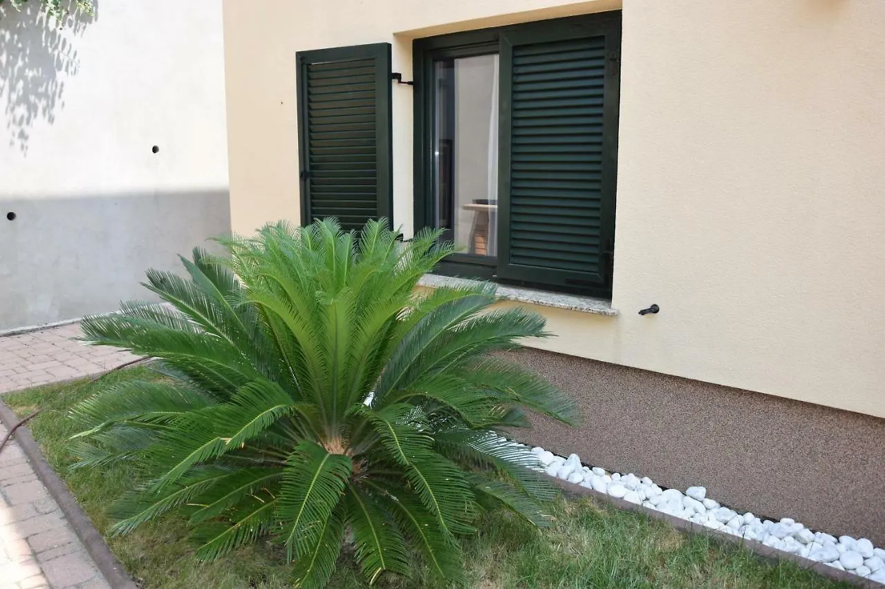 Charming Villa Rab Rab Town Appartamento