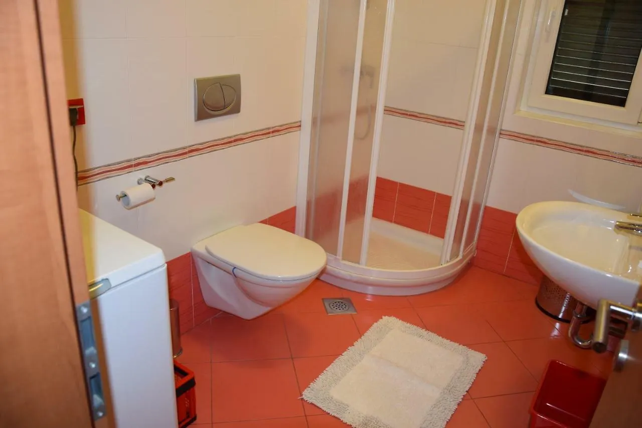 Charming Villa Rab Rab Town Croazia
